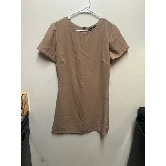 Lulus Shift and Shout Nude Color Shift Dress, Small Lined short sleeve zip back - Picture 2 of 8